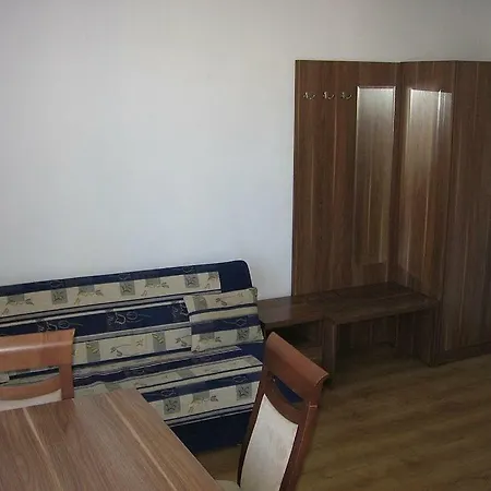 Mak Quarto em Acomodações Particulares *